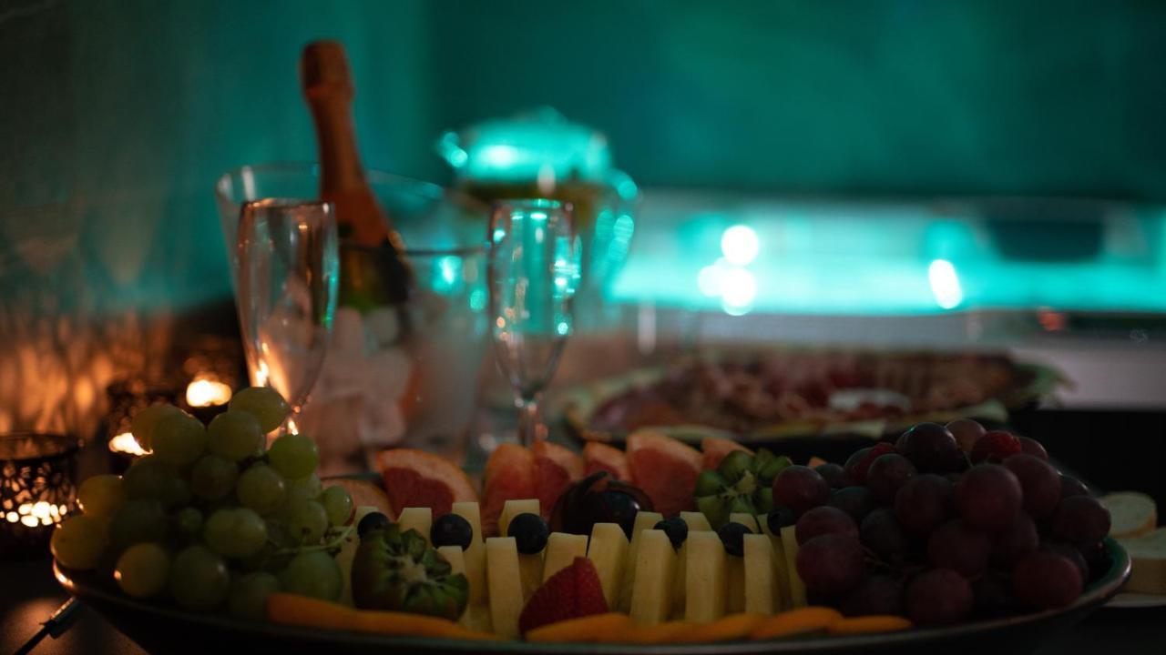 Wellness Relax - Luxusni Hotel Prague Ngoại thất bức ảnh