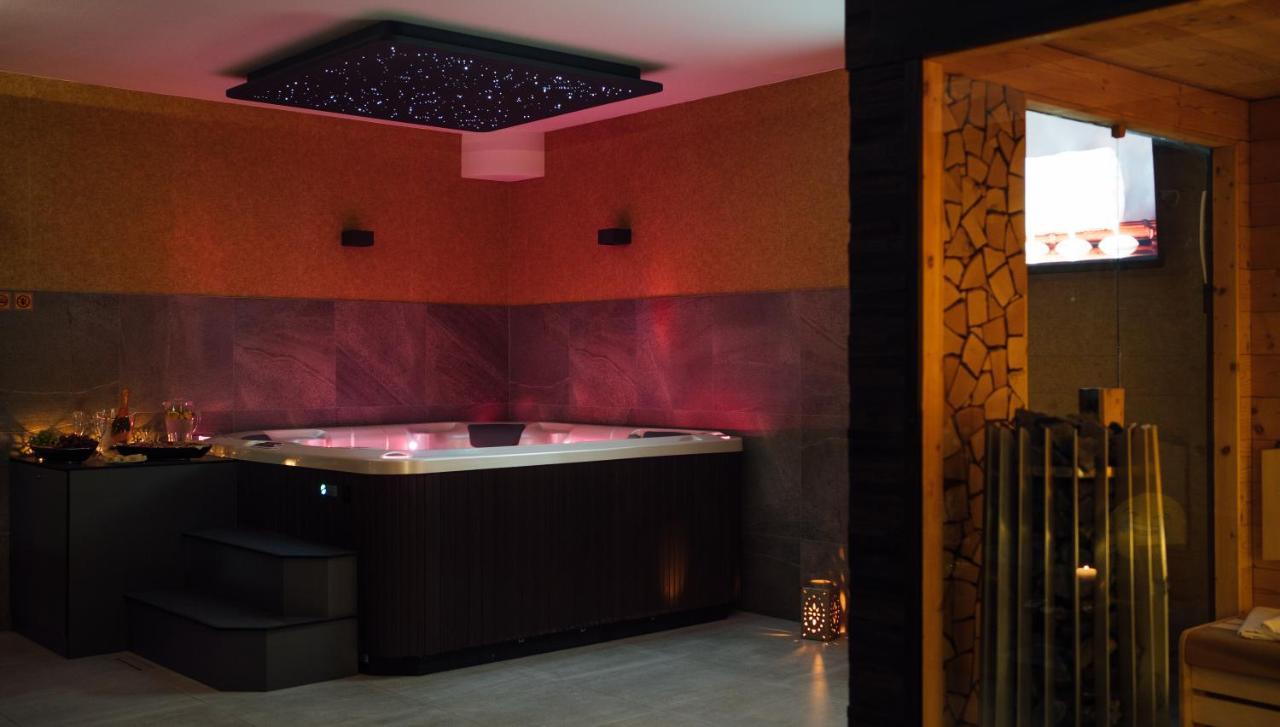 Wellness Relax - Luxusni Hotel Prague Ngoại thất bức ảnh