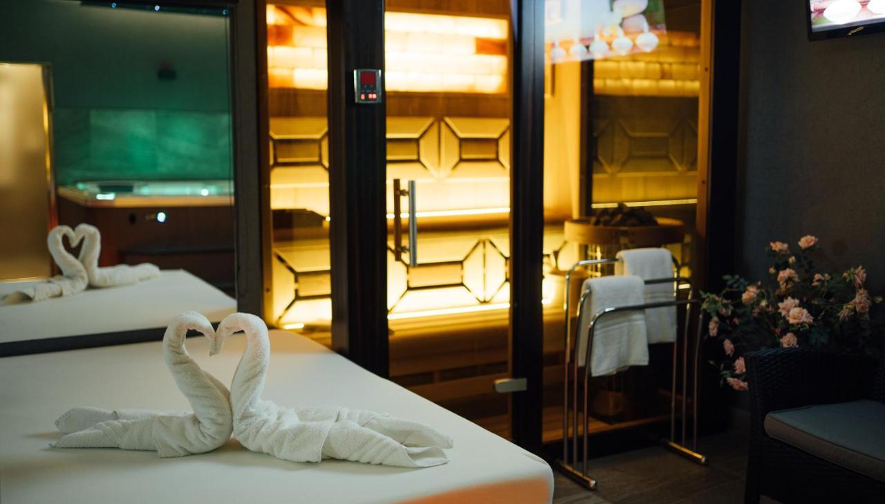 Wellness Relax - Luxusni Hotel Prague Ngoại thất bức ảnh