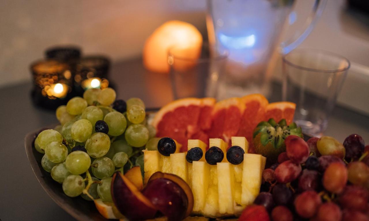 Wellness Relax - Luxusni Hotel Prague Ngoại thất bức ảnh