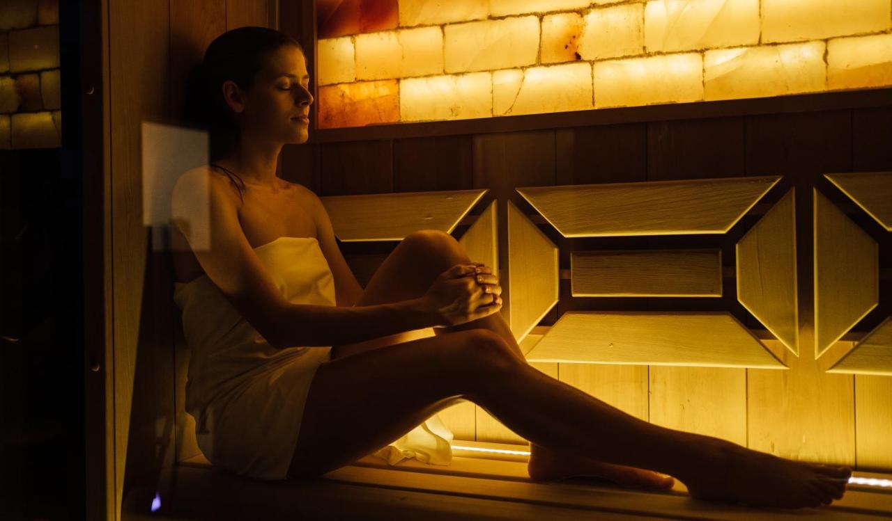 Wellness Relax - Luxusni Hotel Prague Ngoại thất bức ảnh