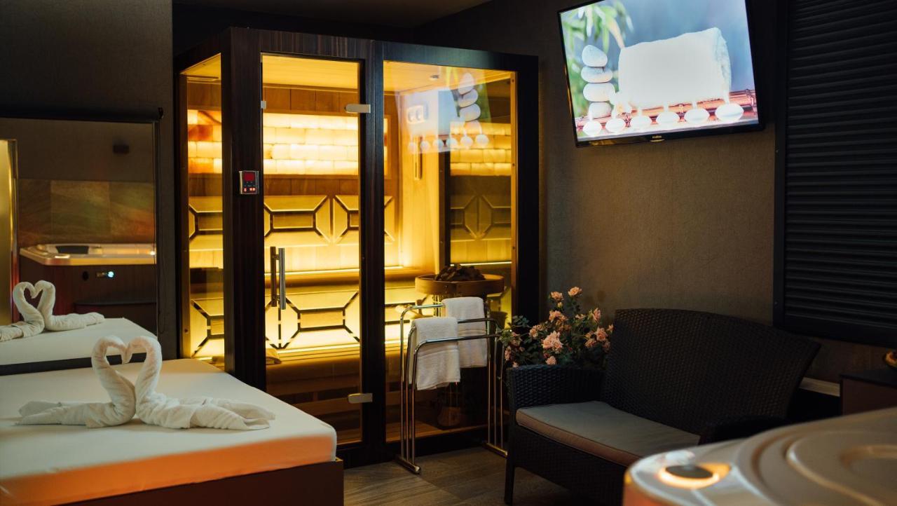 Wellness Relax - Luxusni Hotel Prague Ngoại thất bức ảnh
